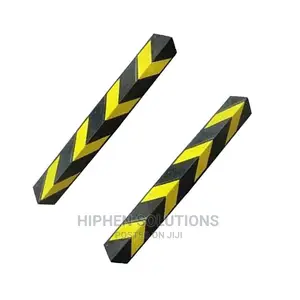 800mm Black and Yellow Rubber Garage Wall Edge