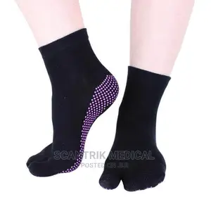 Yoga Socks - Grippy Non Slip Sticky Full-Toe Grip
