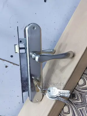 Quality Cylinder Lock With Brass Cylinder