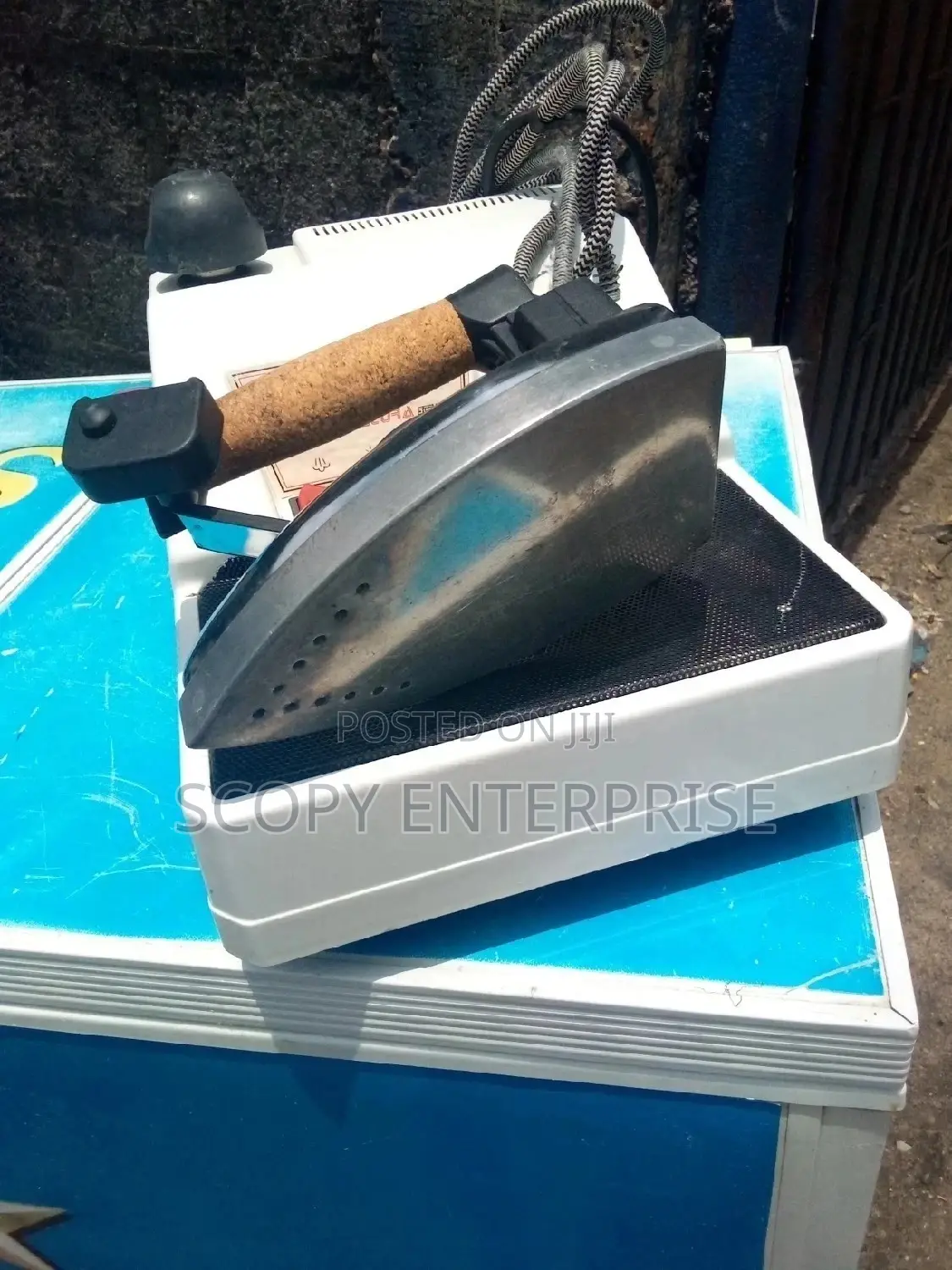 Industrial Steam Iron