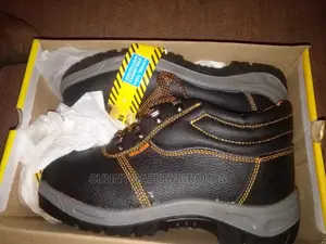 Rocklander Safety Boots And Rocklander Safety Shoes