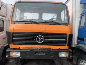 Foreign Used Mercedes Benz Tipper 6tyres.