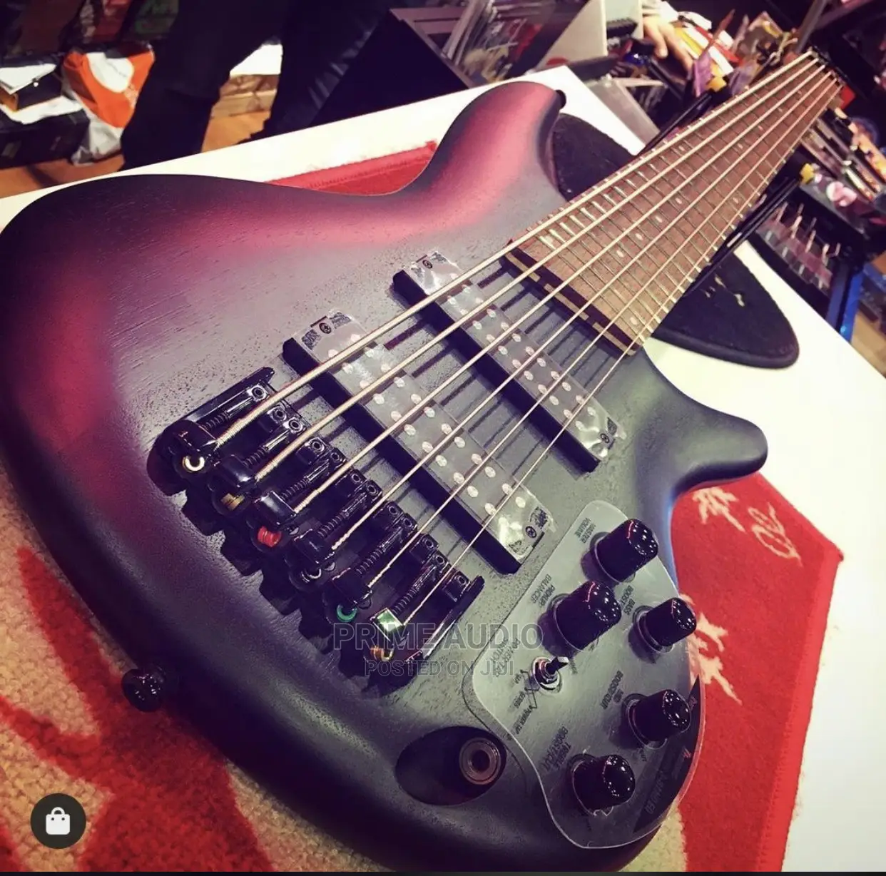 Ibanez 305 6 Strings Bass Guitar