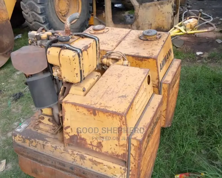 Roller Compacting Machine for Hire at 