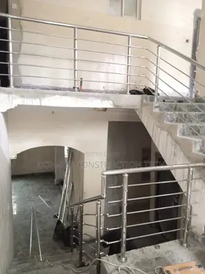 Lining Handrail