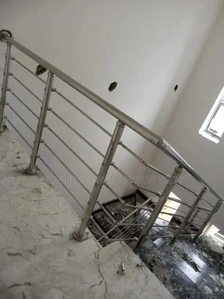 Lining Handrail