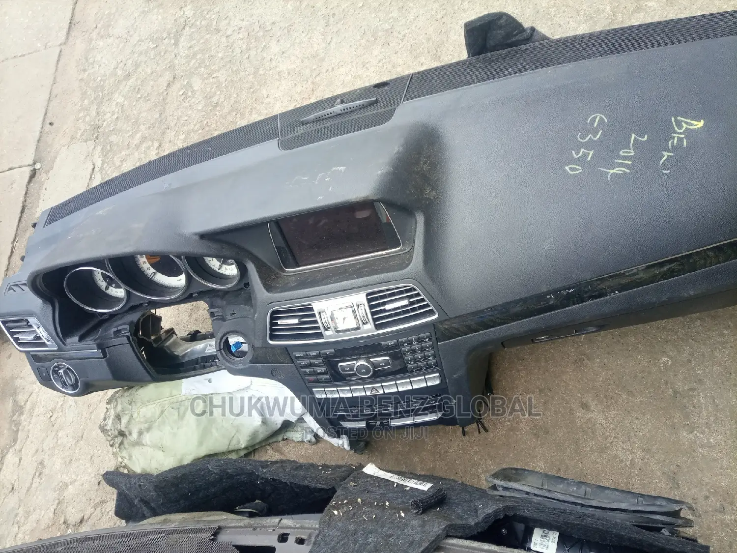 Dashboard E350 2013 Model Is Available in Stock
