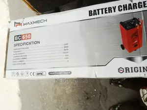 260amps Heavy Duty Battery Charger 12 to 24v