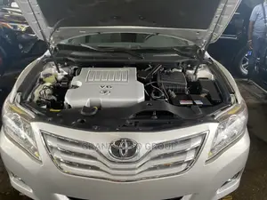 Toyota Camry 2011 Silver