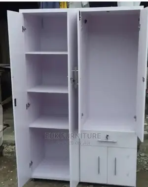 4ft by 6ft Wardrobe ( Four Doors)
