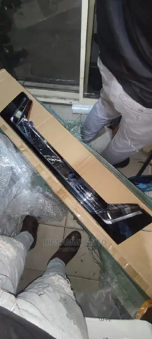 Landcruiser 2020 Tiger Face Boot / Booth Chrome