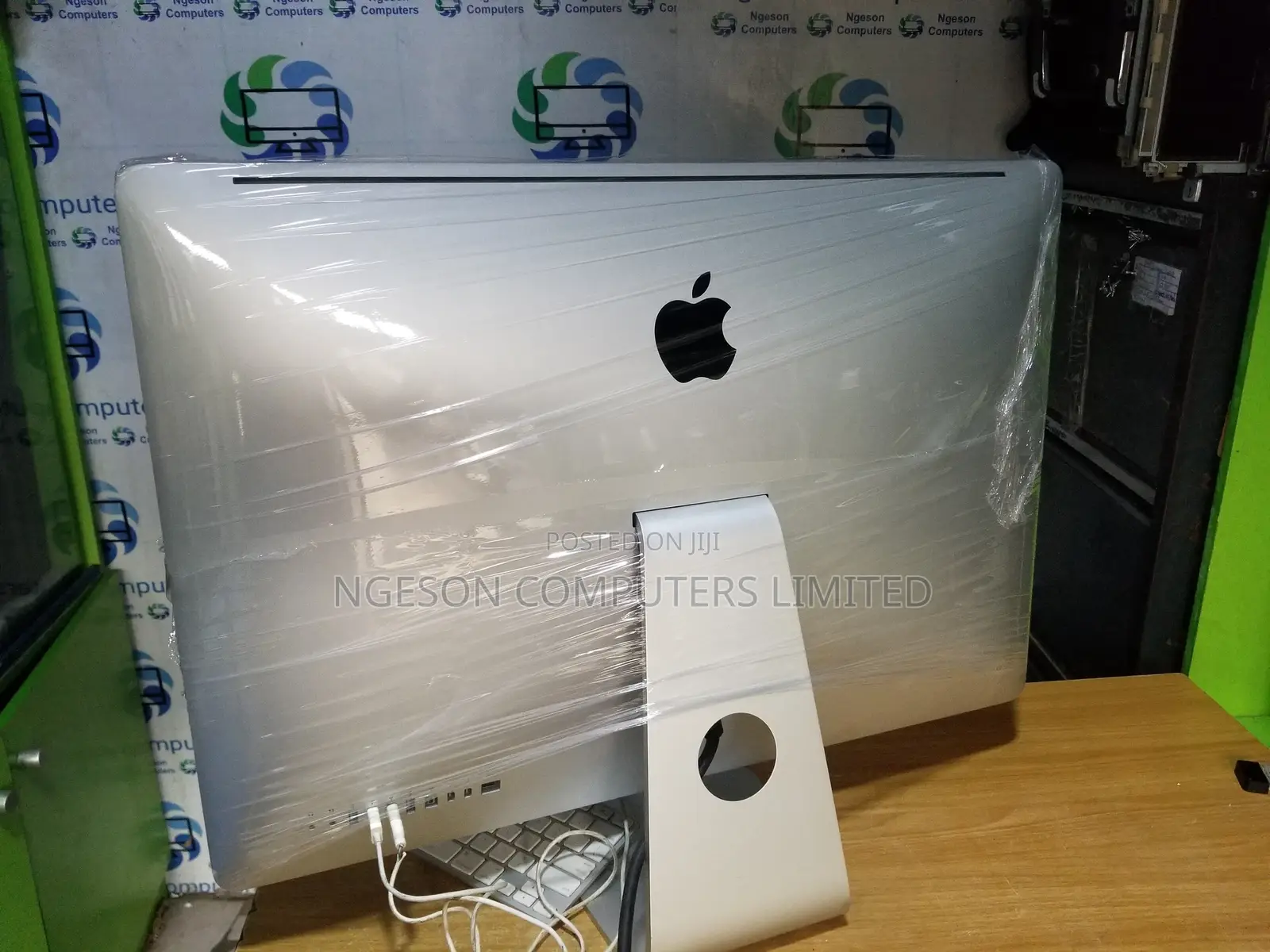 Desktop Computer Apple iMac 8GB Intel Core I5 HDD 500GB