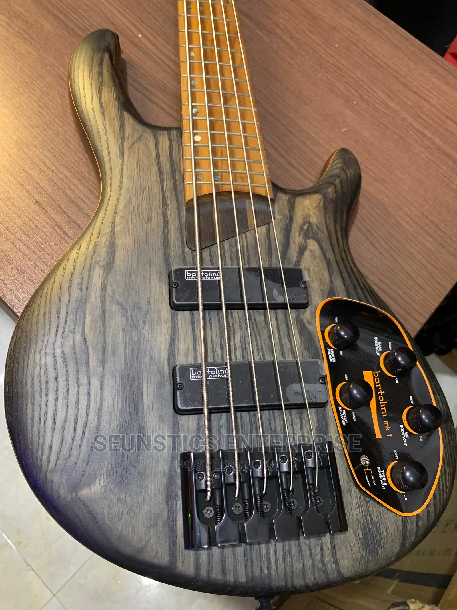 Quality Cort B5 Element Active Five String Bass Guitar