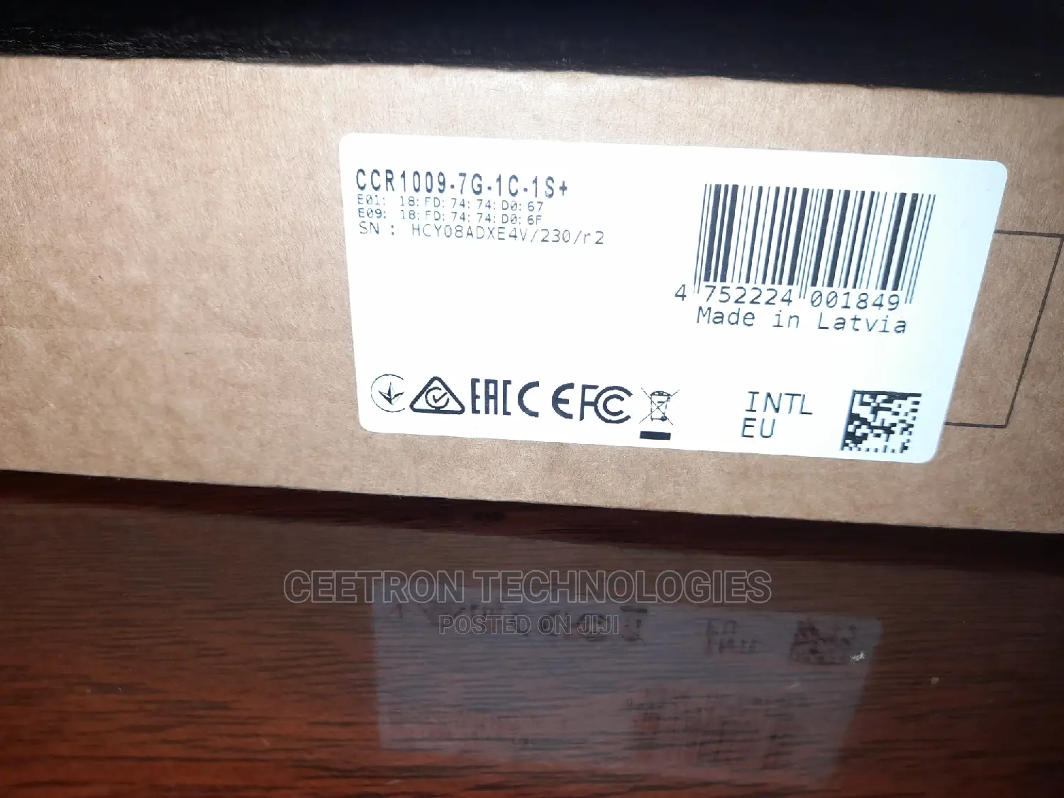 MIKROTIK:CCR1009-7G-1C-1S+ Cloud Core Router