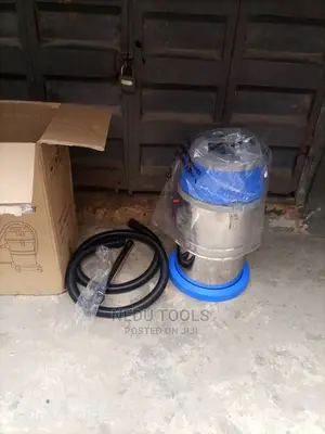Wet and Dry Vacuum Cleaner