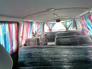 Toyota HiAce 2003 White