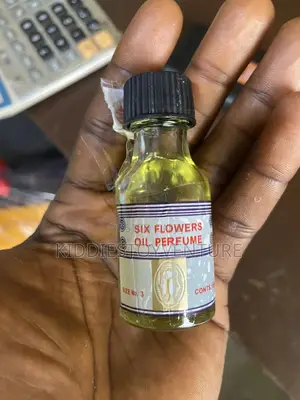 Six Flower Oil Perfume 18ml