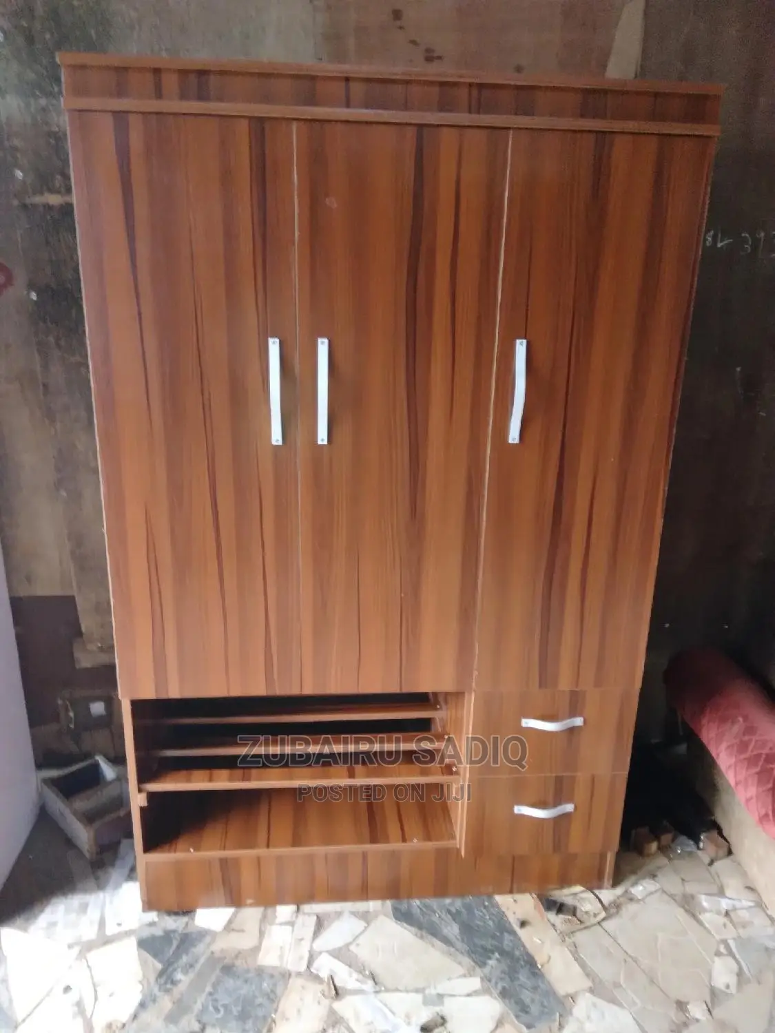 Wardrobe 4 by 6