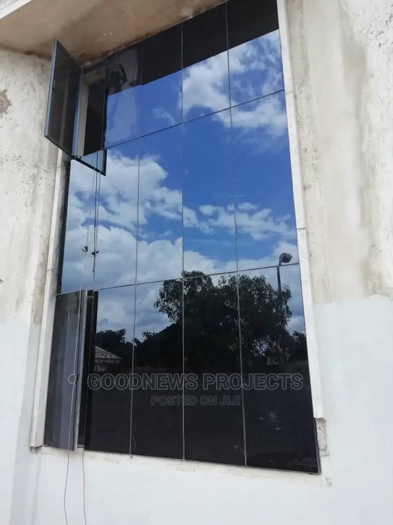 Aluminium Frameless Curtain Wall With Opening