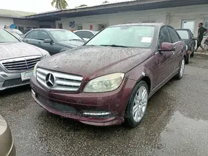 Mercedes-Benz C300 2009 Brown