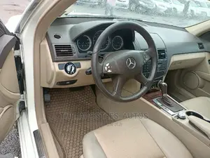 Mercedes-Benz C300 2009 White