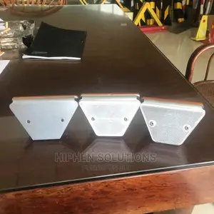 Long Lifetime Safety Guardrail Highway Reflector