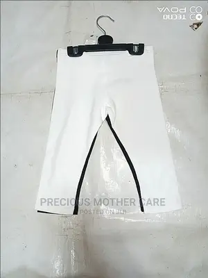 White and Black Leggings 2pics