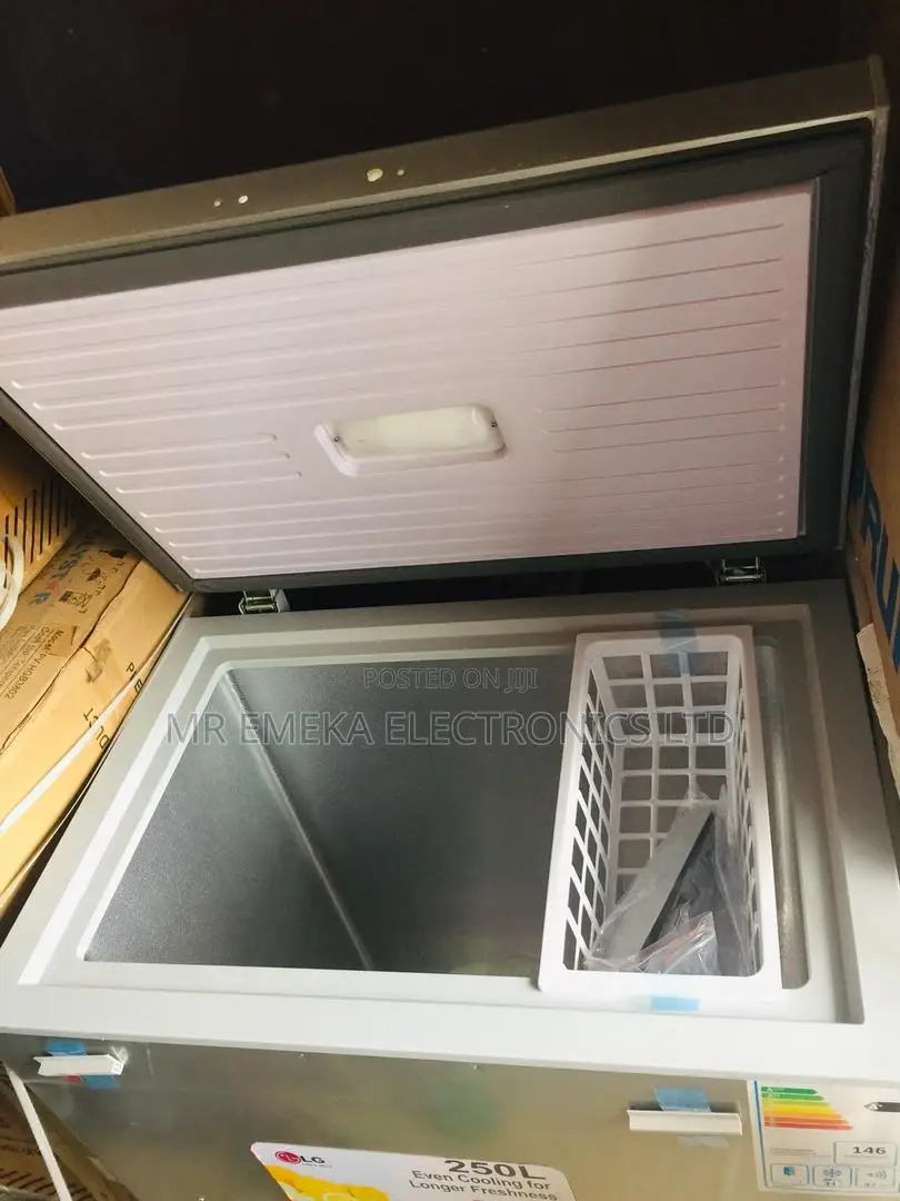 LG Chest Freezer 250L