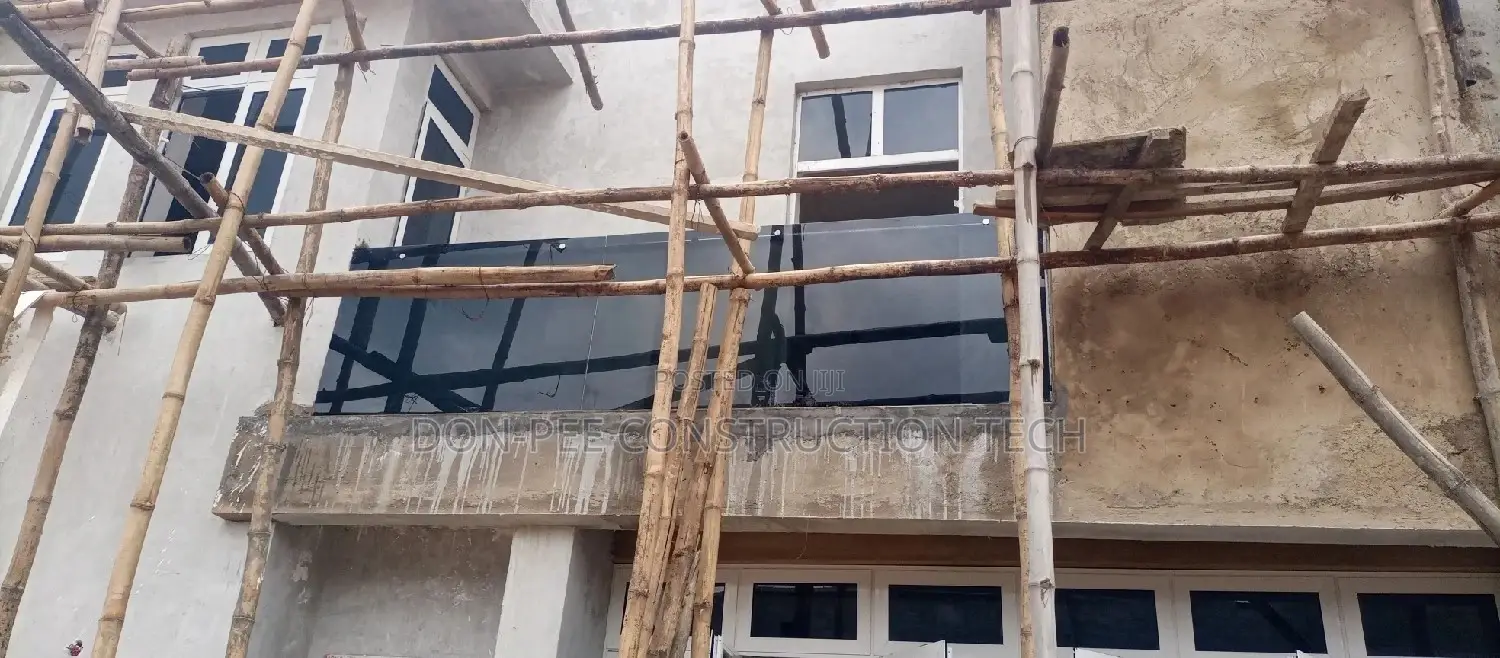 Clear Tinted Glass Rail