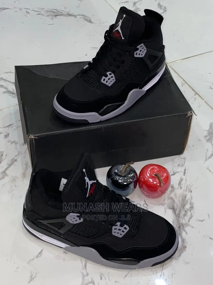 Jordan 4 Retro