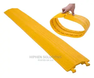 Small Drop Over Rubber Cable Protector Ramp