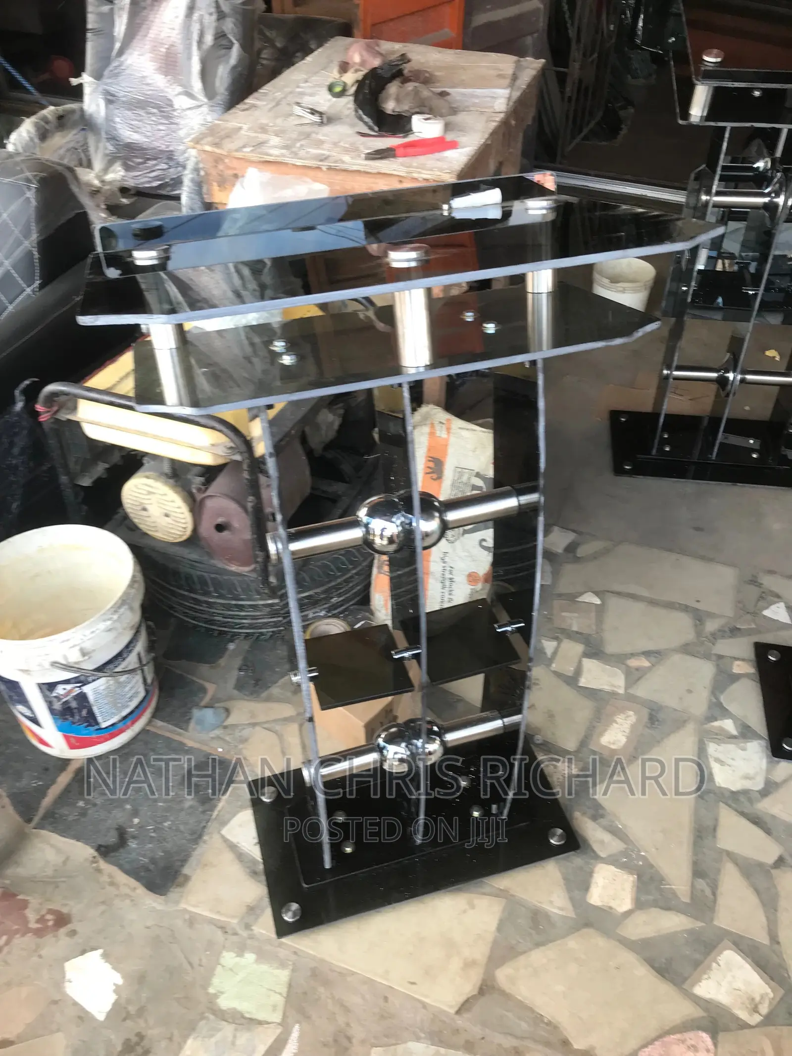High Quality Glass Pulpit