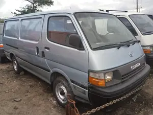 Toyota HiAce 1998 Blue