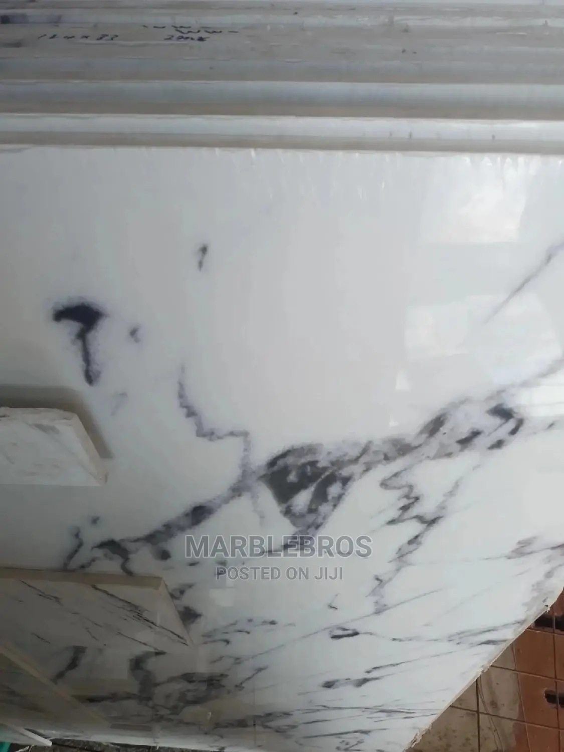 Marble Zip