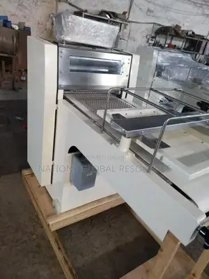 Dough Moulder