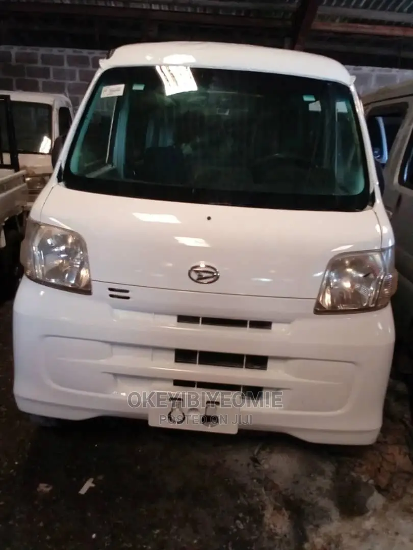 Daihatsu Hijet 2010 Silver