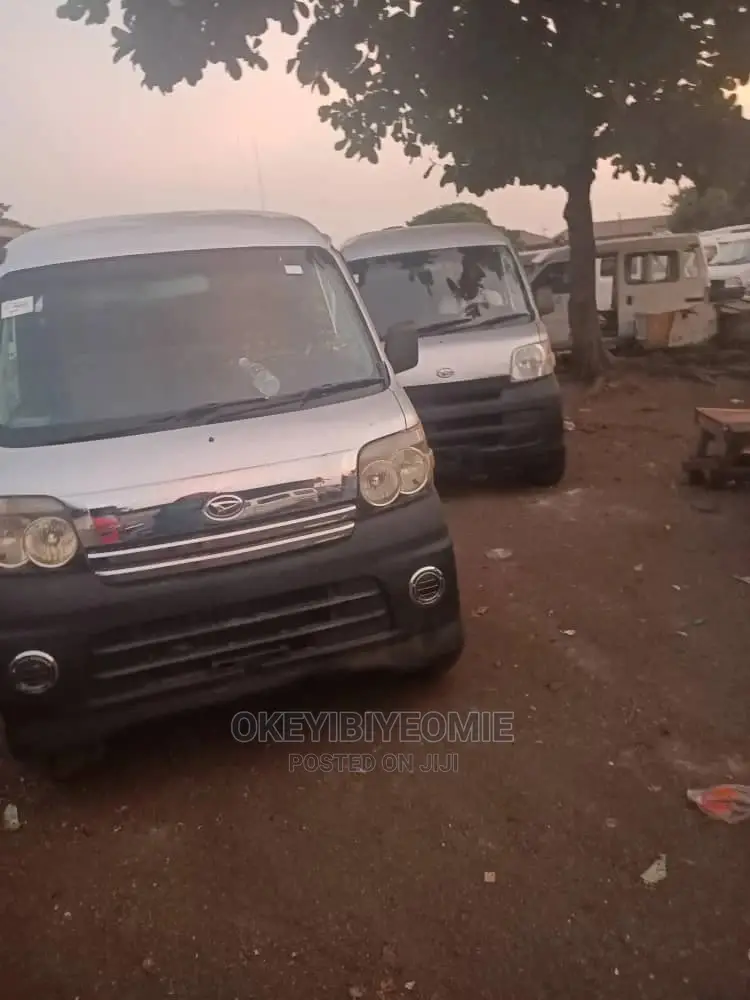 Daihatsu Hijet 2010 Silver