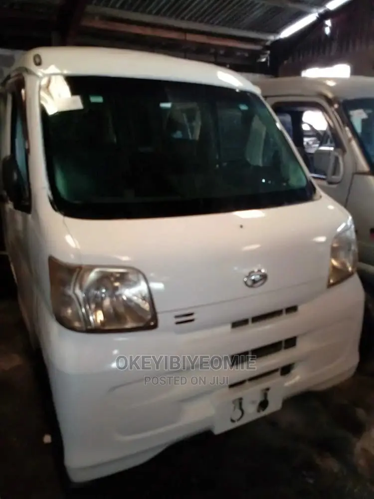 Daihatsu Hijet 2010 Silver