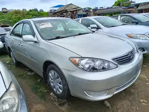 Toyota Camry 2005 Silver