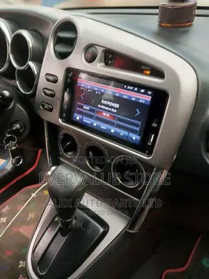 Toyota Matrix 2003-2007 Android Player + Reverse Camera