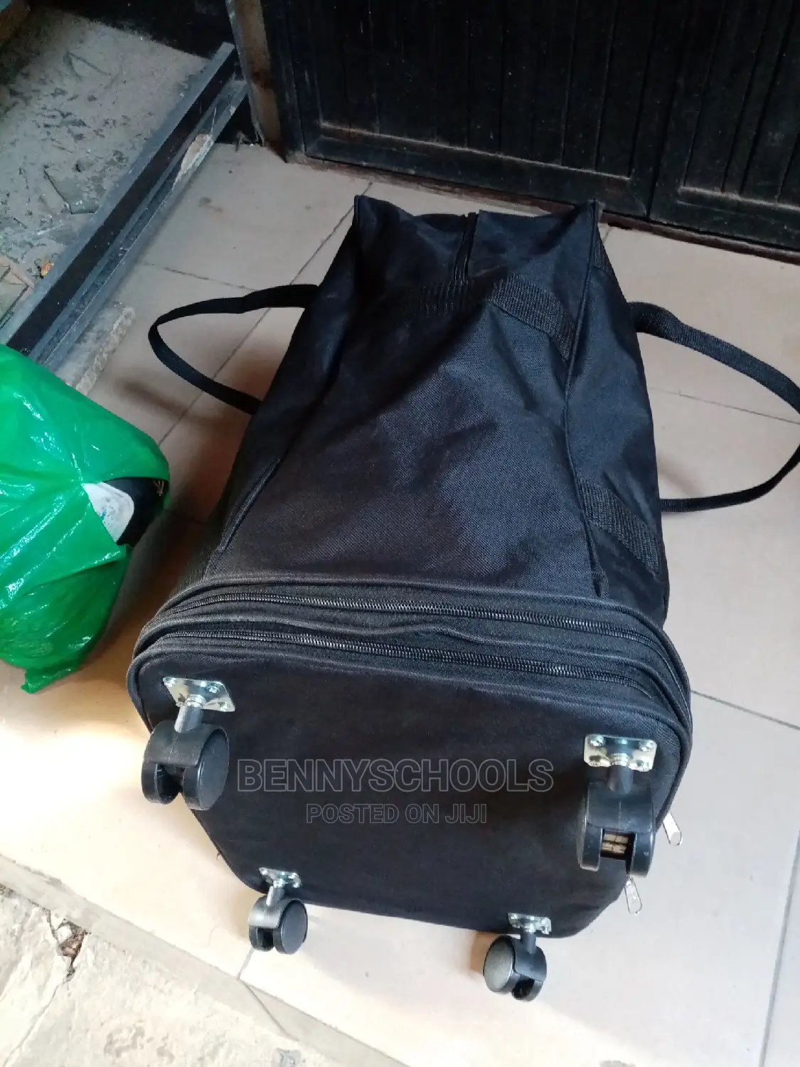 Weightless Biggest Extra Large Traveling Bag With Trolleys
