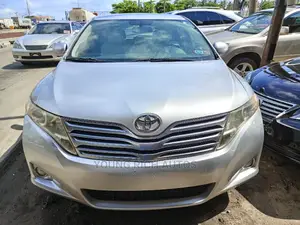 Toyota Venza 2010 Silver