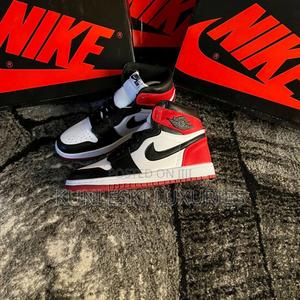 air jordan 1 high og satin black toe