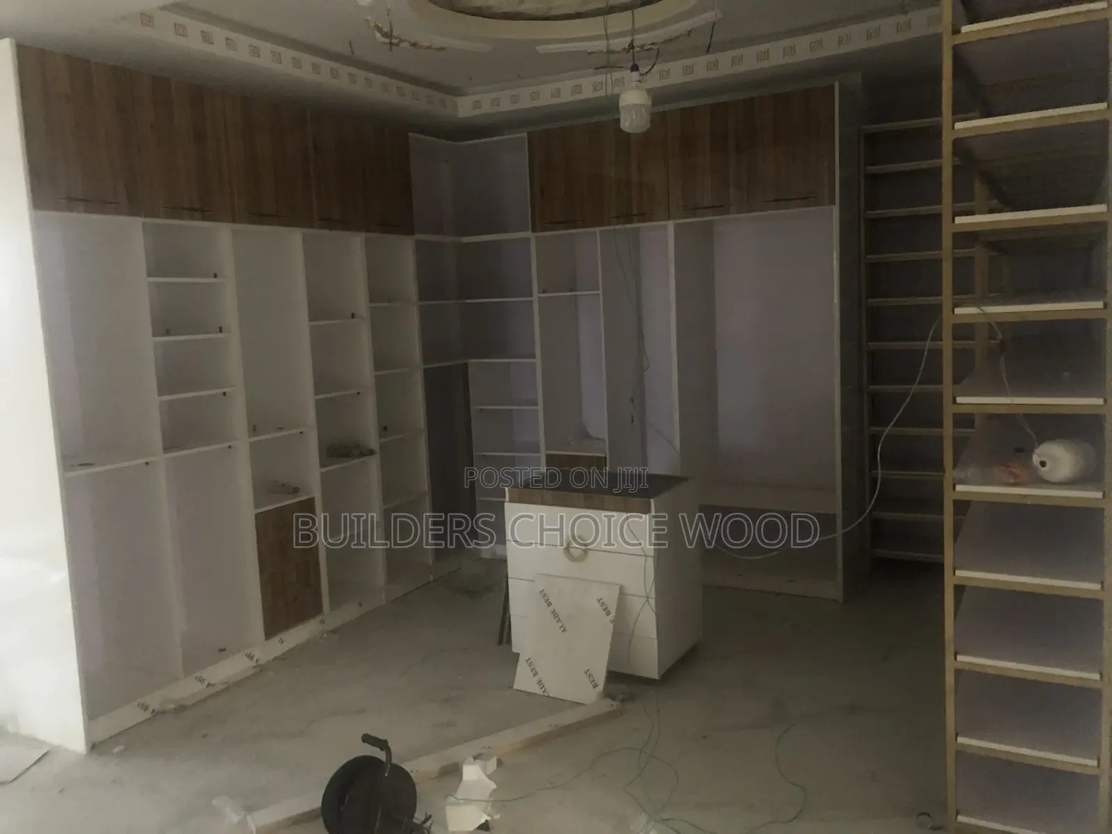 Walk in Closet Wardrobes