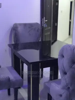 Tufted Dining With High Glossy Table Top