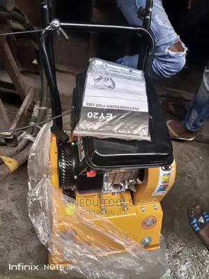 Heavy Duty Robin Compactor Machine