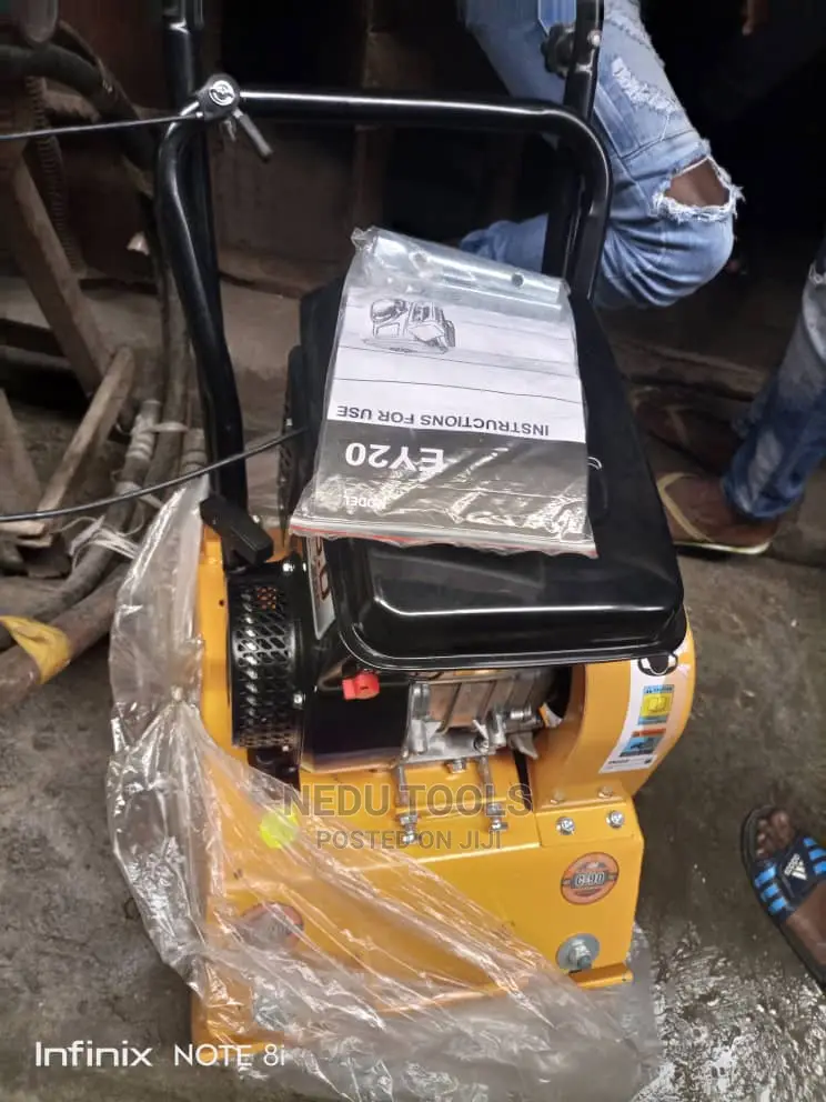 Heavy Duty Robin Compactor Machine