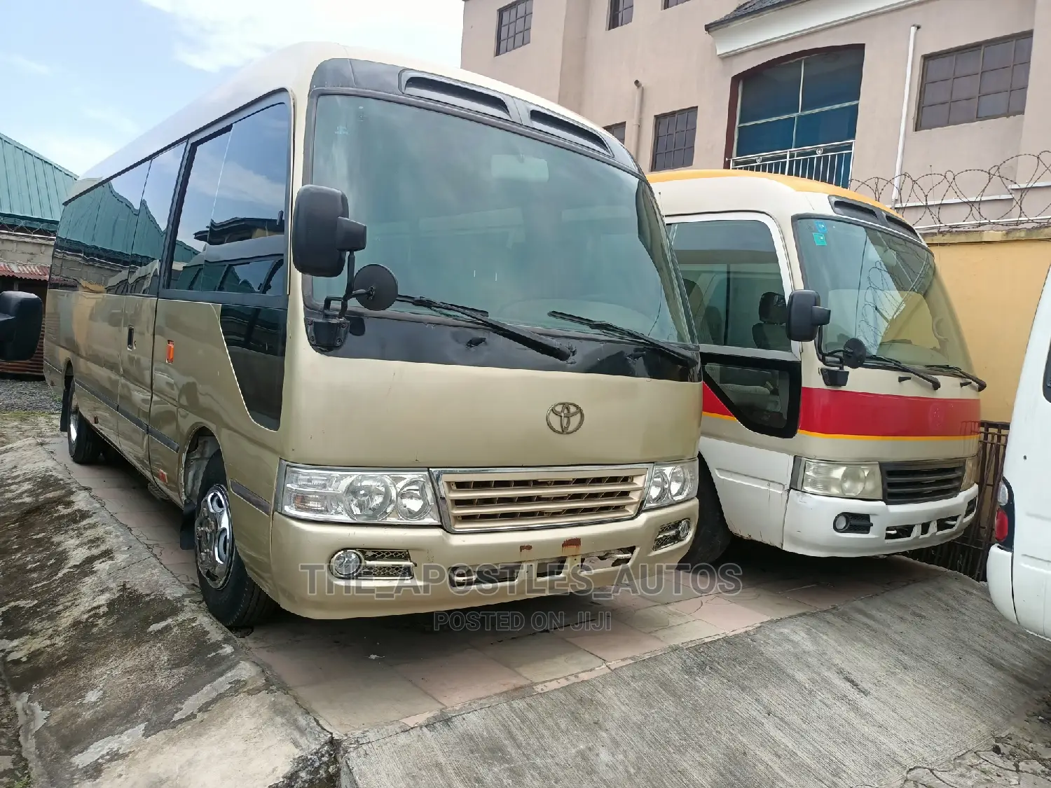 Toyota Coaster 2008 Gold