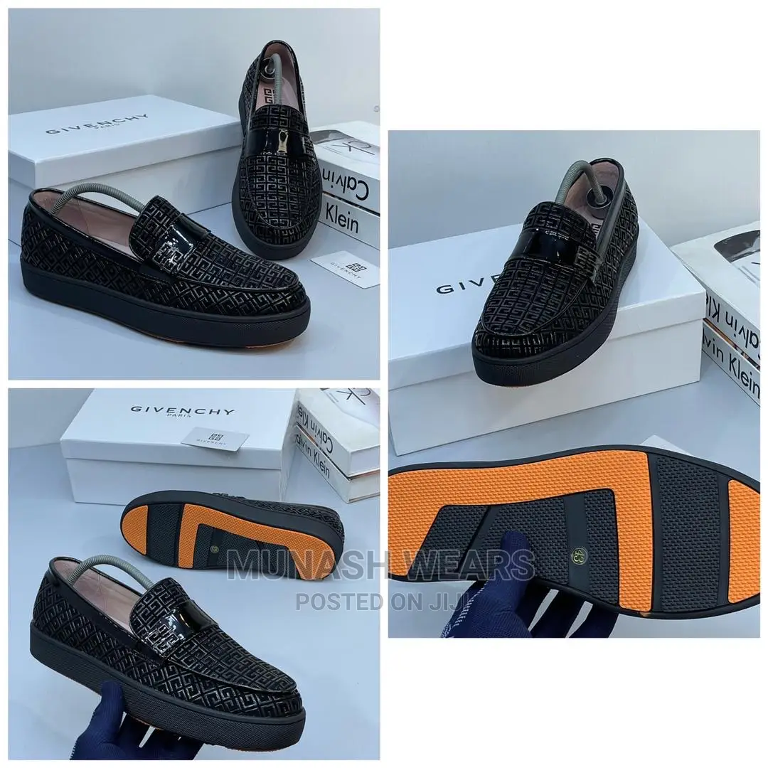 Givenchy Sneakers