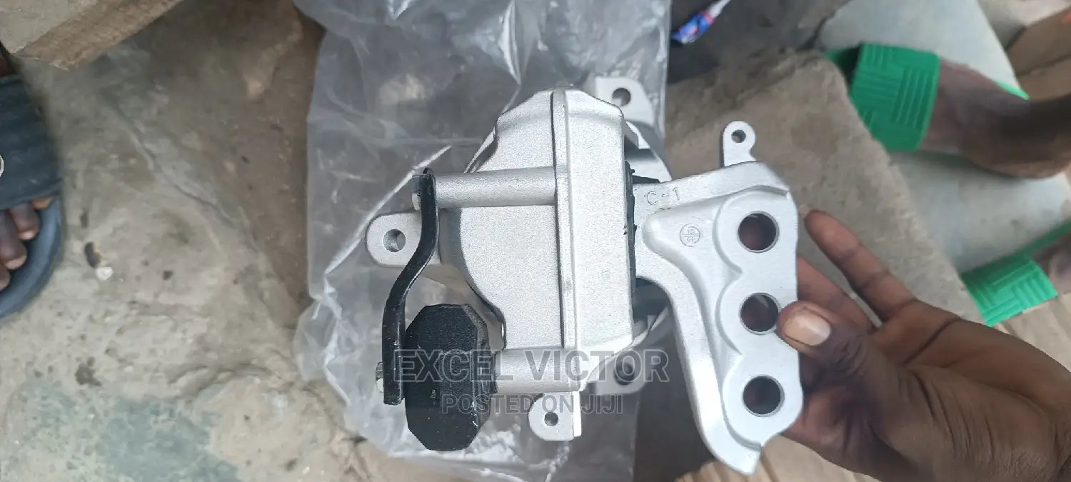 Side Engine Mounting 2017 Civic